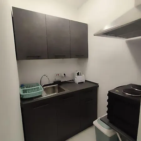 Studio With Ac In Msida